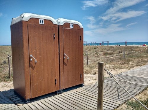 Alquiler y venta de sanitarios portátiles en Back Stage Marketing en el País Vasco